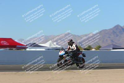 media/Nov-06-2023-Moto Forza (Mon) [[ce023d0744]]/4-Beginner Group/Session 4 (Finish Line Checker)/